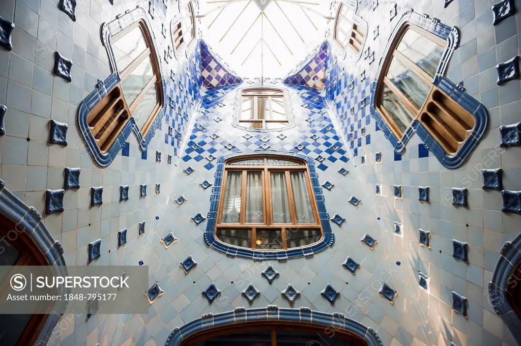 Staircase, Casa Batlló, designed by architect Antoni Gaudi