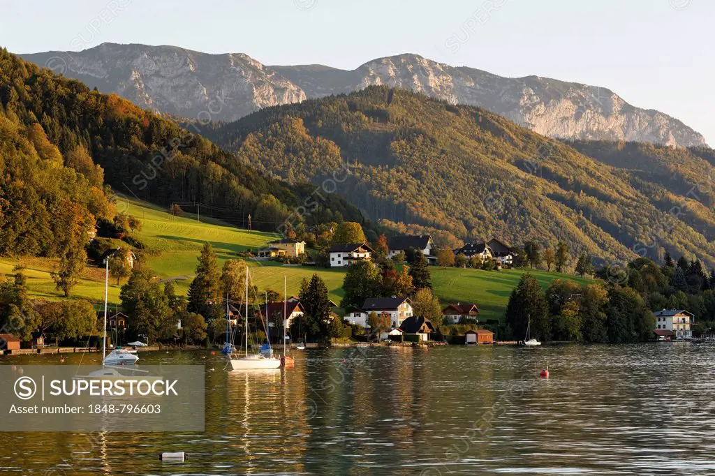 Lake Attersee, Weyregg, Salzkammergut region, Upper Austria, Austria, Europe