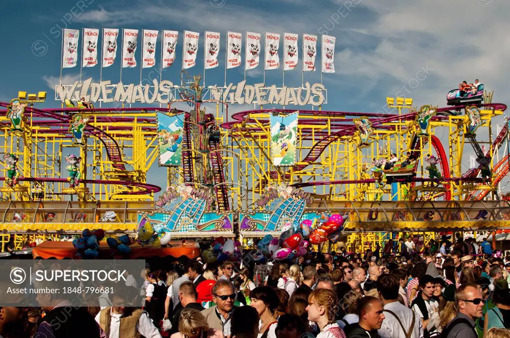 Amusement ride, Oktoberfest, Munich, Bavaria, Germany, Europe