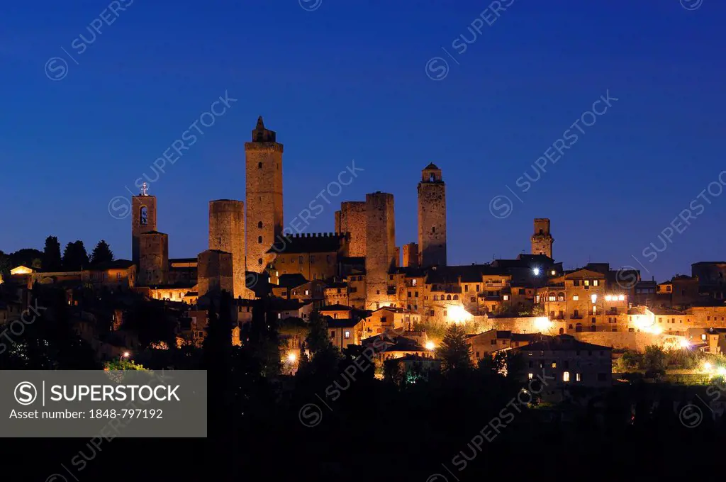 Townscape, San Gimignano, UNESCO World Heritage Site, Tuscany, Siena Province, Italy, Europe