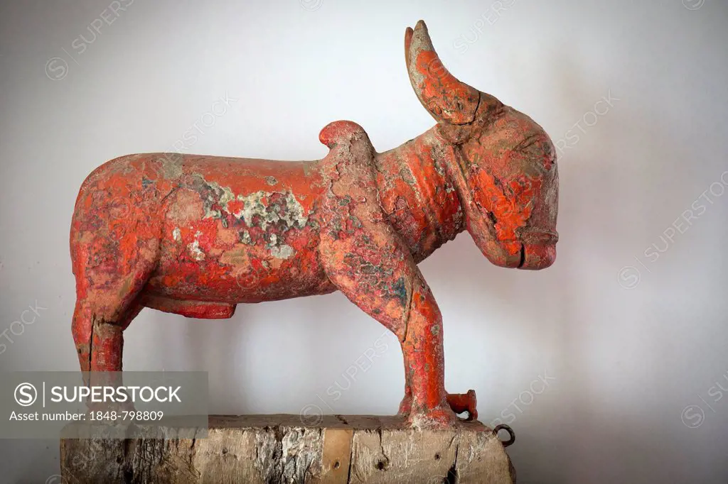 Nandi, bull, mount of the Hindu God Shiva, wooden sculpture