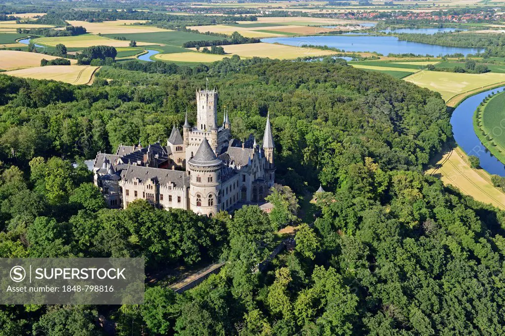 Marienberg with Schloss Marienburg Castle and the Leinetal valley