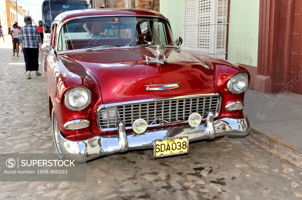 Classic car from the 50s, Trinidad, Sancti Spiritus province, Cuba, Greater Antilles, Central America, America