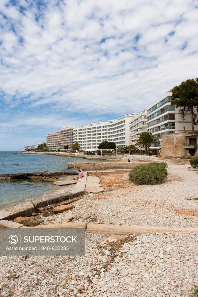 Hotel complexes along the bay of Santa Ponsa, Costa de la Calma, Mallorca, Balearic Islands, Spain, Europe