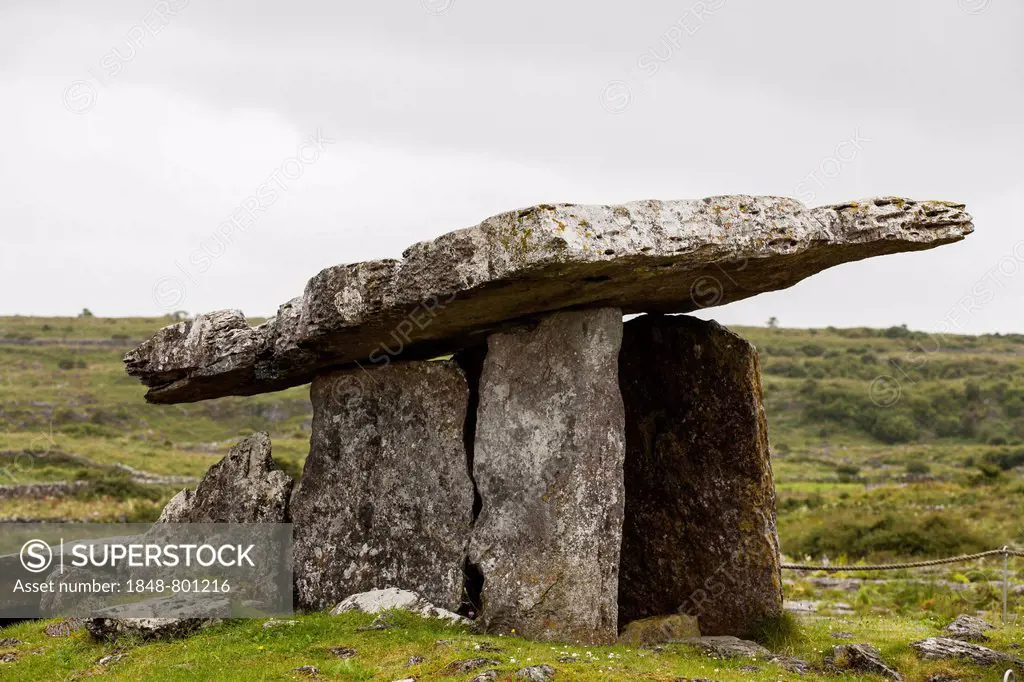 Poulnabrone Dolmen, Burren National Park, County Clare, Ireland