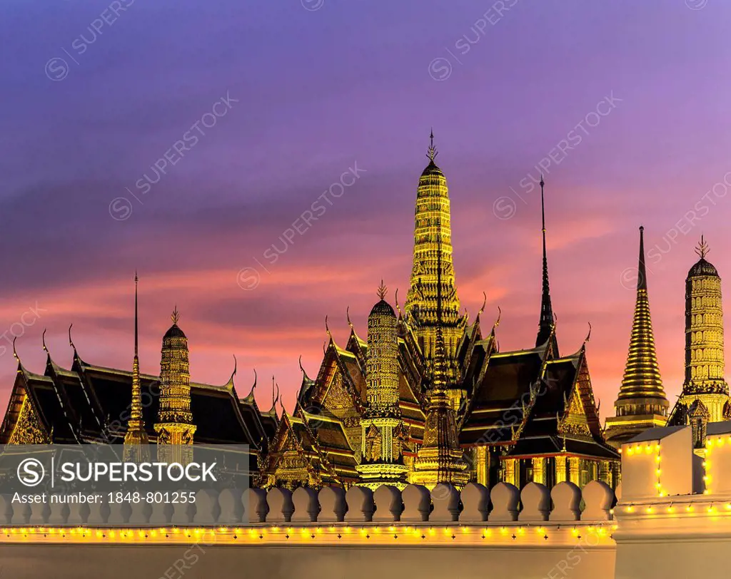 Wat Phra Kaeo Temple, Royal Palace, at dusk, illuminated, from Thanon Sanam Chai Road, Bangkok, Central Thailand, Thailand