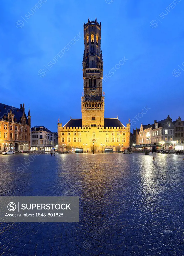Belfort or Belfry of Bruges, bell tower, Grote Markt, market square, historic centre, UNESCO World Heritage Site at night, Bruges, Flemish Region, Bel...