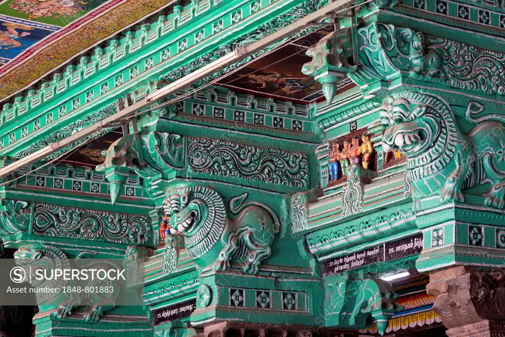 Green painted pillars, mythical creatures, Meenakshi Amman Temple or Sri Meenakshi Sundareswarar Temple, Madurai, Tamil Nadu, India