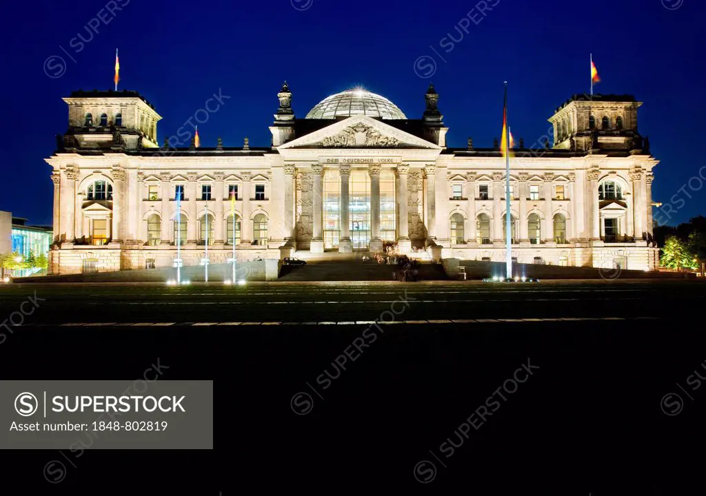 Reichstag in the evening, building of the German federaql parliament in the dawn, Berlin, Germany