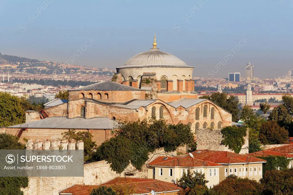 Aya Irini Kilisesi, Hagia Eirine, St. Irene Church, Old City Sultanahmet, Istanbul, Turkey, Europe