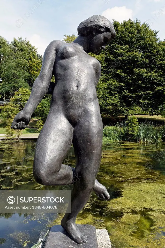 Large Bathers, sculpture by Georg Kolbe, Grugapark, Essen, Ruhr area, North Rhine-Westphalia, Germany, Europe