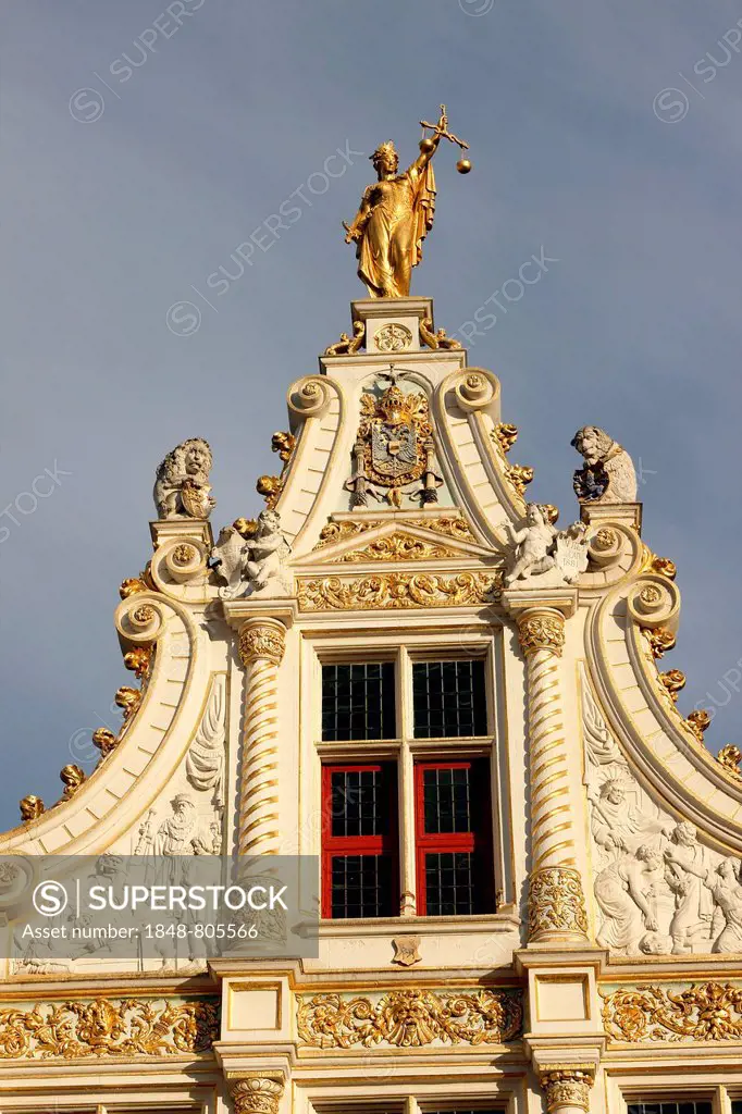 Gilded statues on the Palace of Justice or Gerechsthof, Bruges, West Flanders, Flemish Region, Belgium