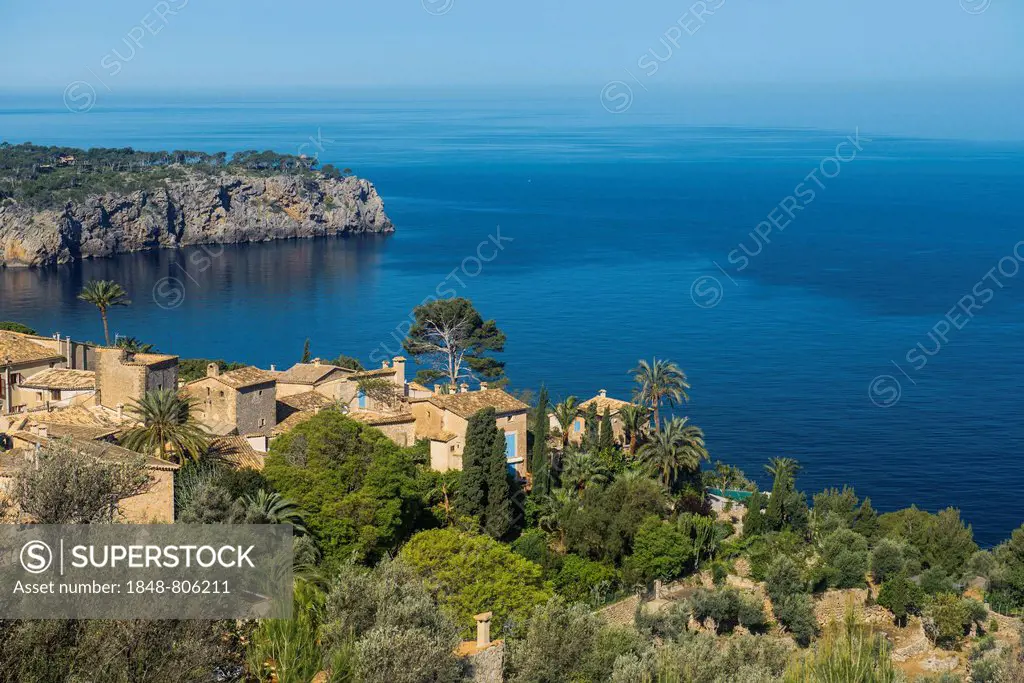 Small village on the coast, Lluc Alcari, Deia, Majorca, Balearic Islands, Spain