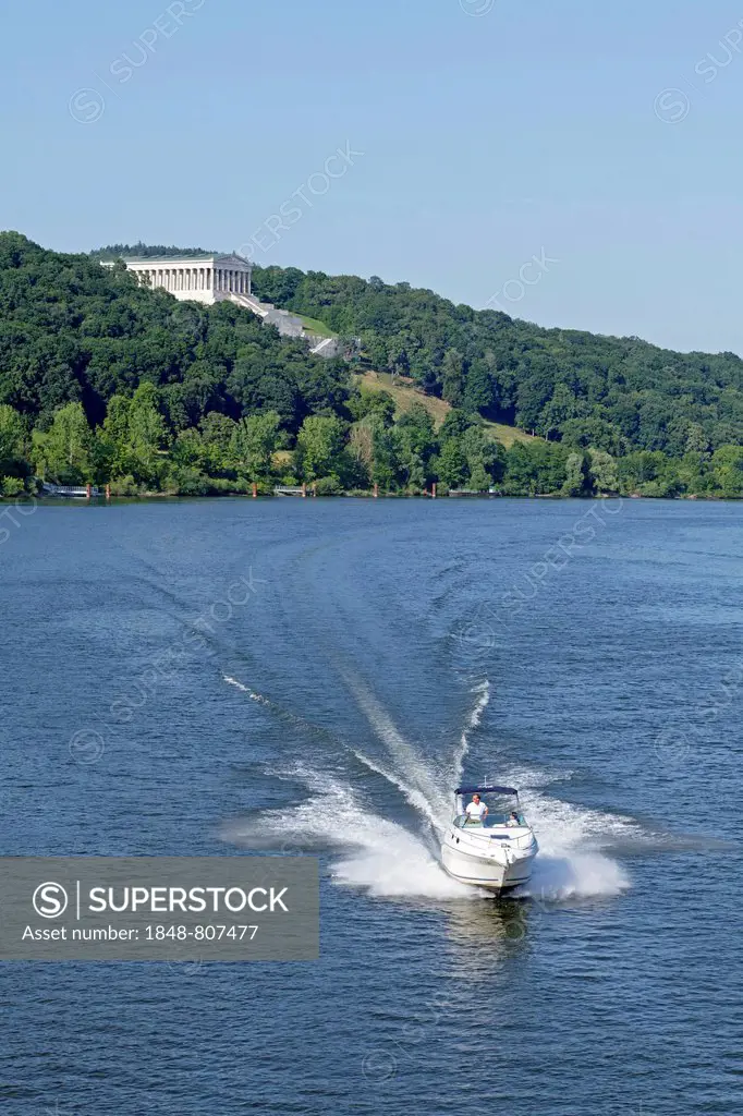 Excursion boat on the Danube, behind the Walhalla memorial, Donaustauf, Upper Palatinate, Bavaria, Germany