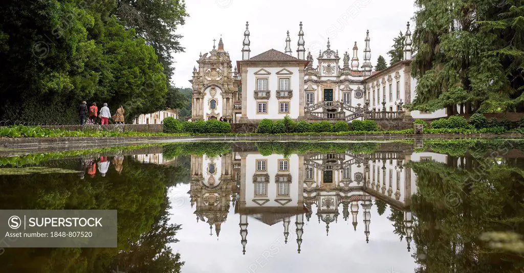 Casa de Mateus, Mateus Palace, with extensive gardens, Arroios, Vila Real District, Portugal