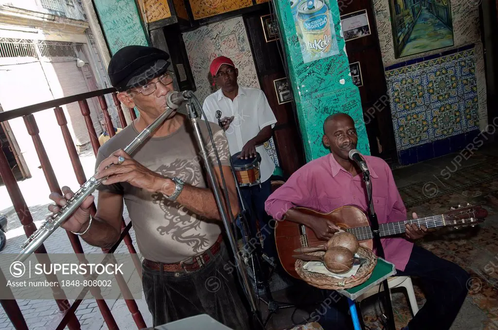 Musicians in a bar in Old Havana, Havana, La Habanna, Cuba