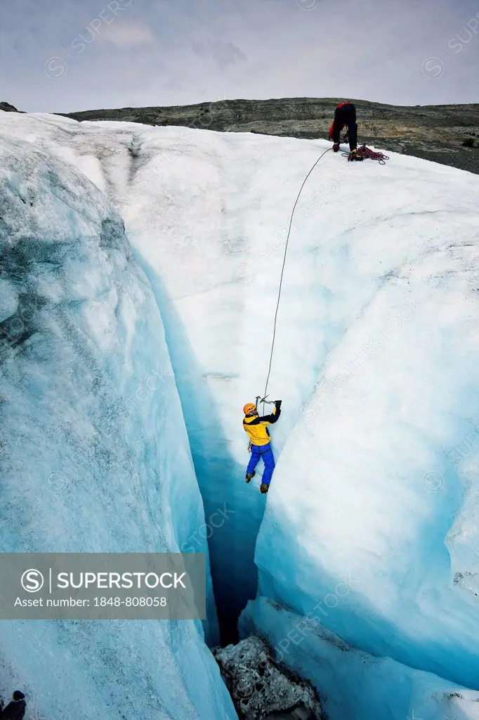 Mountaineers abseiling, climbing, Matanuska Glacier, Matanuska Glacier, Alaska, United States