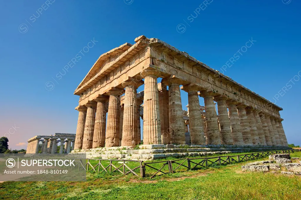 The ancient Doric Greek Temple of Hera, 460-450 BC, Paestum archaeological site, Paestum, Capaccio, Campania, Italy
