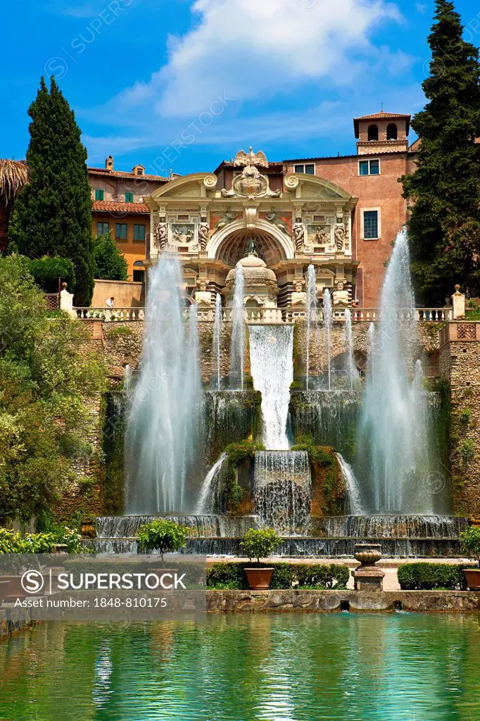 The water jets of the Organ fountain, 1566, Villa d'Este, UNESCO World Heritage Site, Tivoli, Lazio, Italy