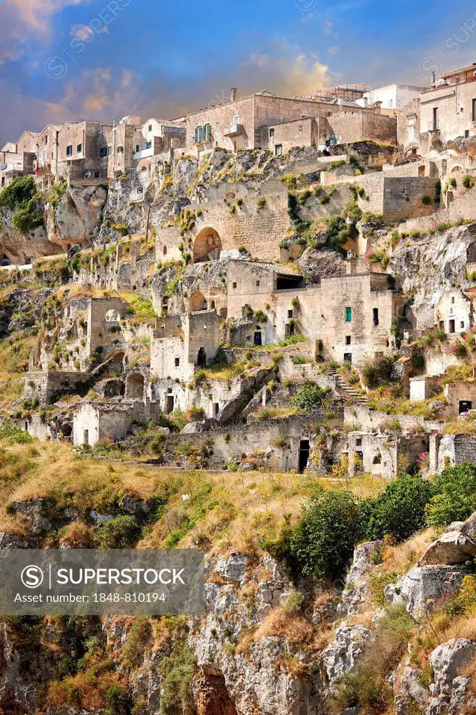 The ancient cave dwellings, known as Sassi, Sassi di Matera, UNESCO World Heritage Site, Matera, Basilicata, Italy