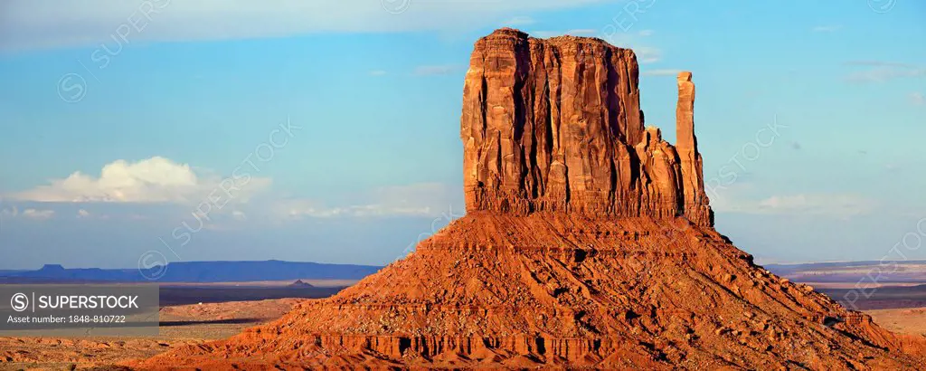West Mitten Butte in Monument Valley, Monument Valley, Navajo Tribal Park, Arizona, United States