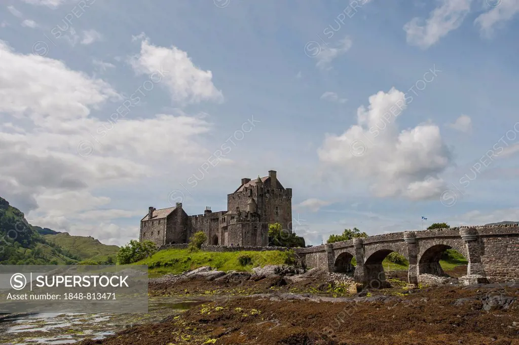 Eilean Donan Castle on Loch Duich, Dornie, Highlands, Scotland, United Kingdom