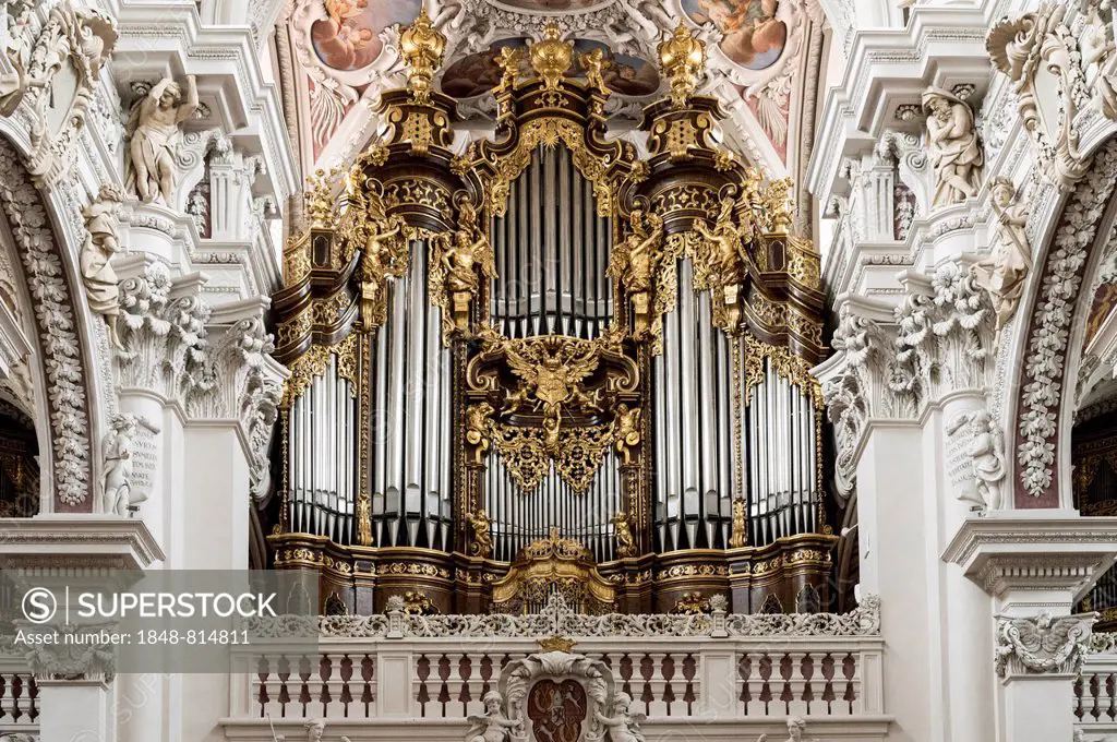 Organ, St. Stephen's Cathedral, Passau, Lower Bavaria, Bavaria, Germany