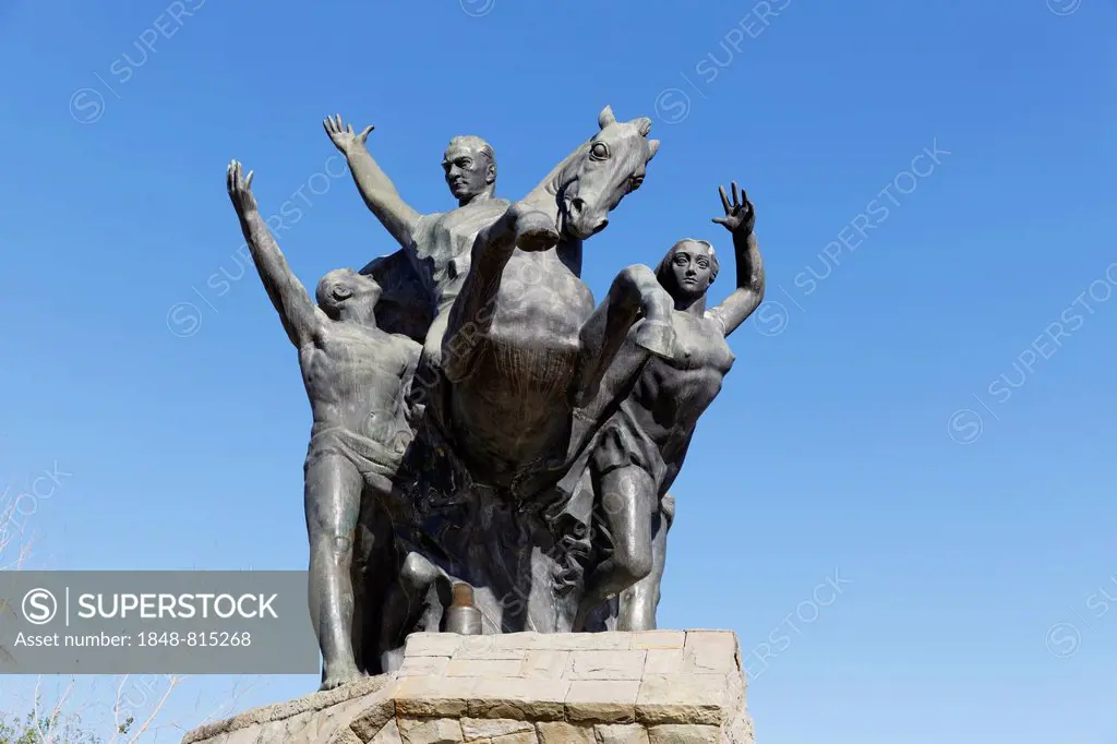 Ataturk Monument by Hueseyin Gezer, 1965, Cumhuriyet Meydani square, Antalya, Türkische Riviera, Antalya Province, Turkey