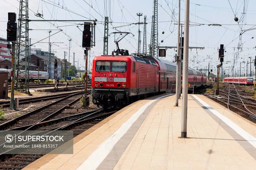 Regional train approaching Frankfurt Central Railway Station, Frankfurt am Main, Hesse, Germany