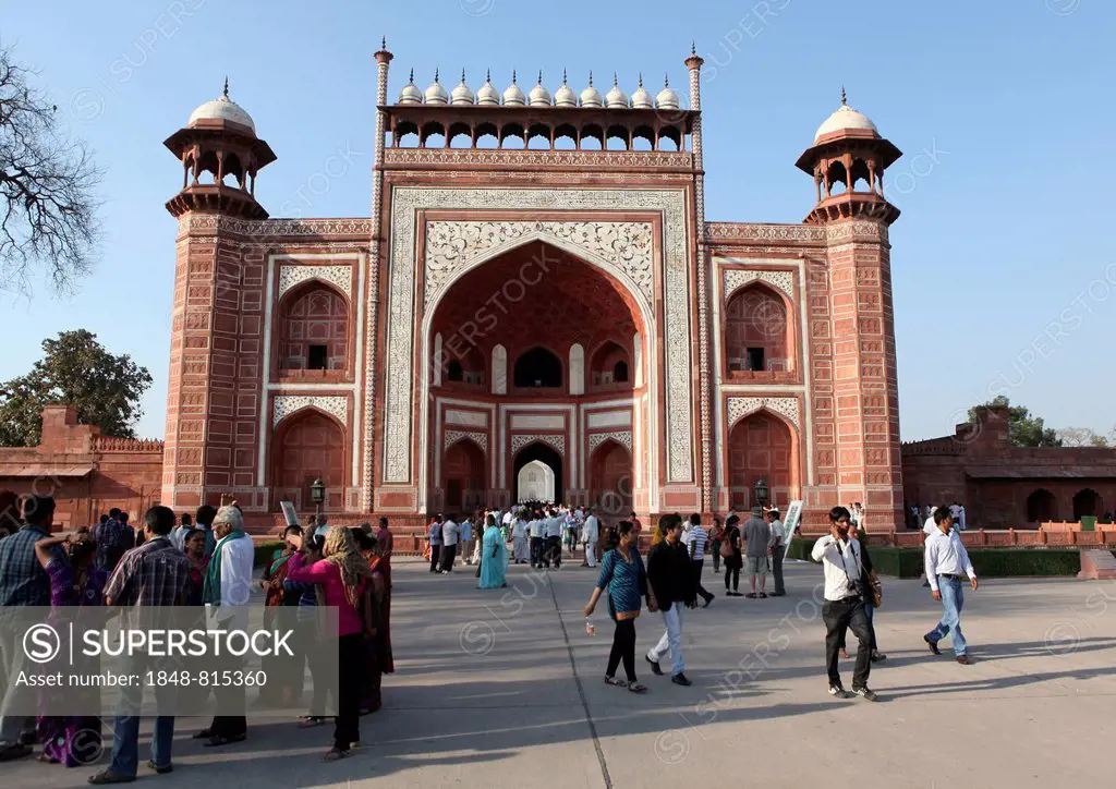 Entrance to the Taj Mahal, Agra, Uttar Pradesh, India