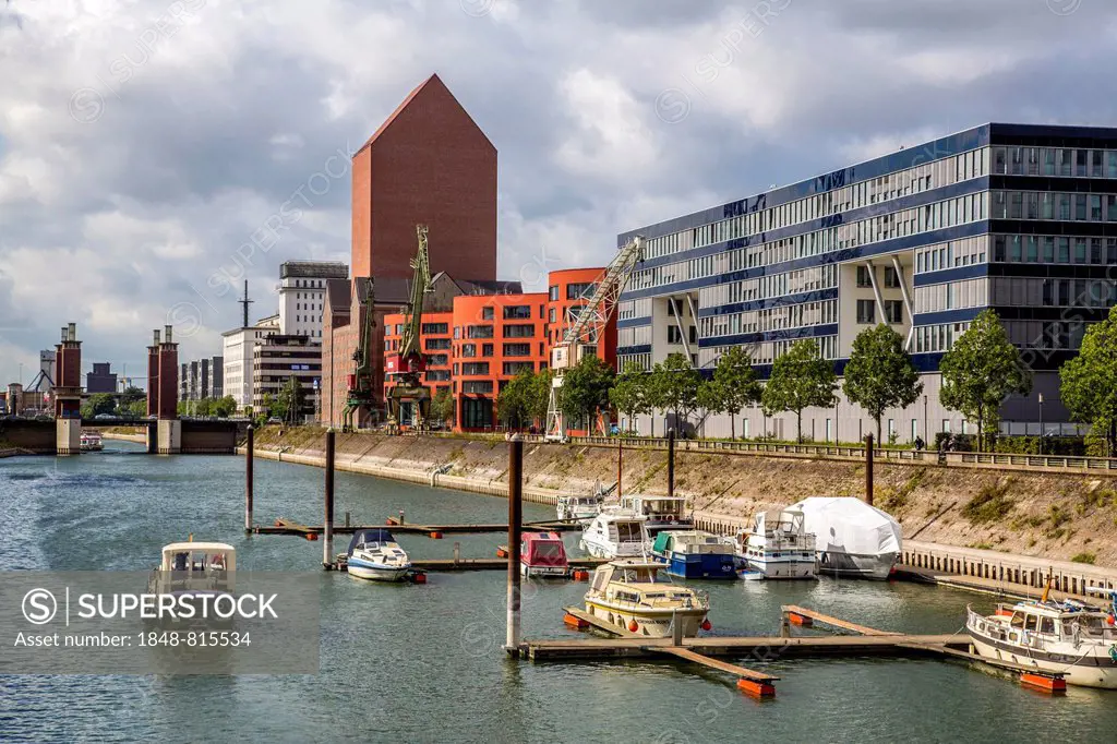 State Archives of North Rhine-Westphalia, converted archive tower in the former RWSG storage building, next to the wave-shaped new building, right the...