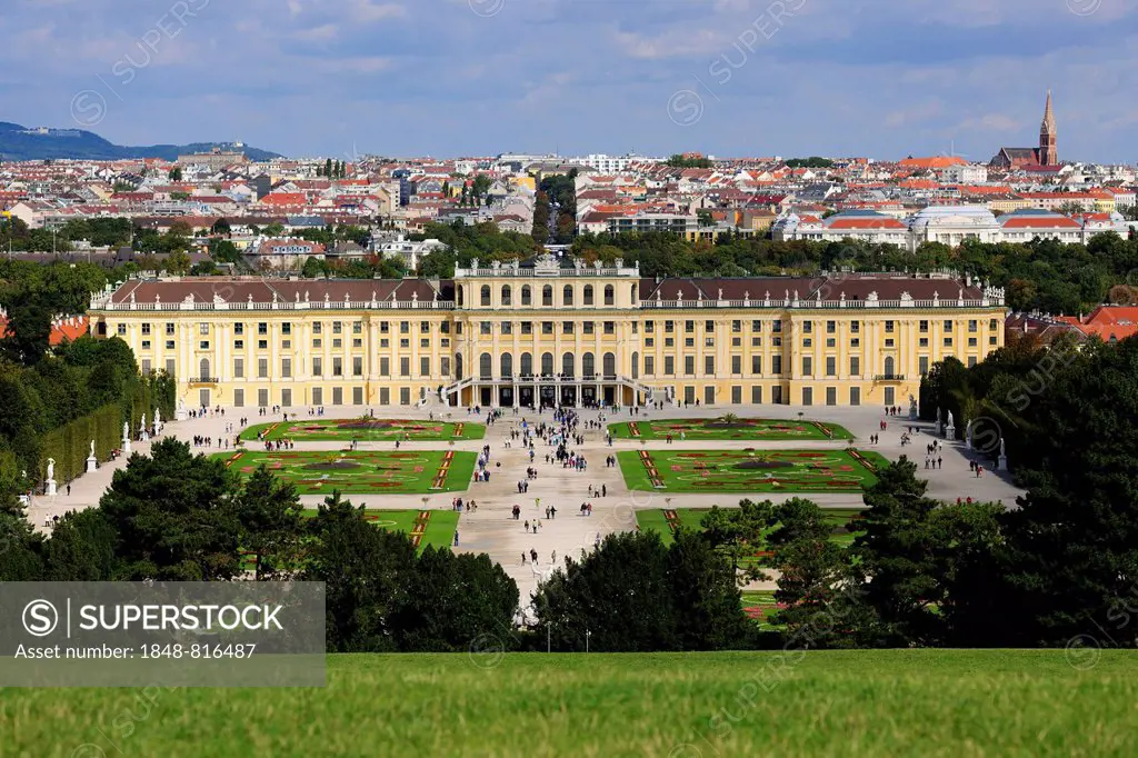 Schloss Schoenbrunn Palace, Vienna, Austria