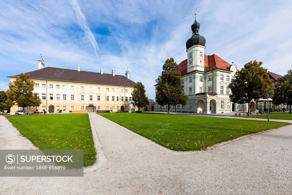 Town Hall on Kapellplatz square, right, and Pope Benedict XVI House, New Treasury and Pilgrimage Museum, Altötting, Upper Bavaria, Bavaria, Germany