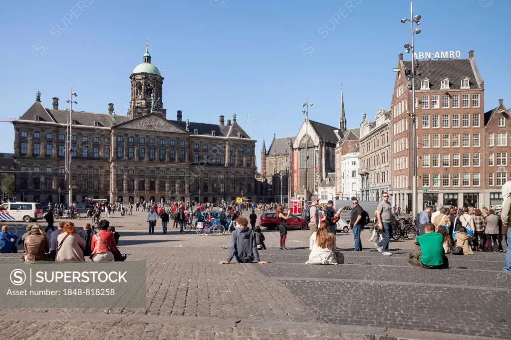 Royal Palace or Paleis op de Dam and Nieuwe Kerk church, Dam Square, Amsterdam, North Holland province, Netherlands