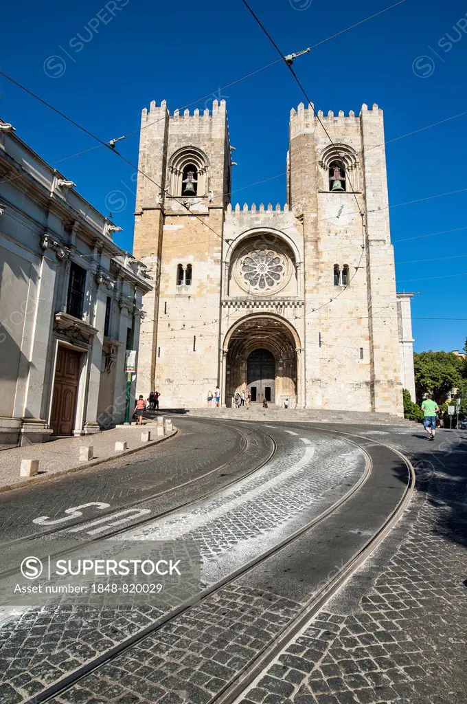 Lisbon Cathedral or Cathedral Se, Alfama, Lisbon, Portugal