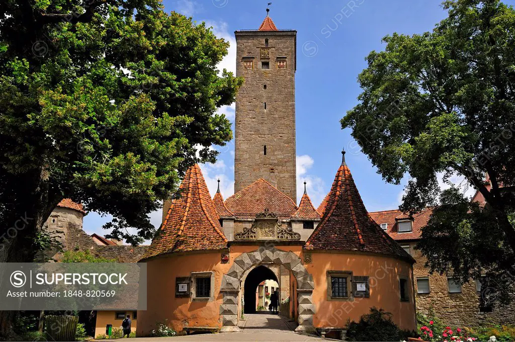 The Castle Gate with two gatekeepers cottages, 1596, Rothenburg ob der Tauber, Middle Franconia, Bavaria, Germany
