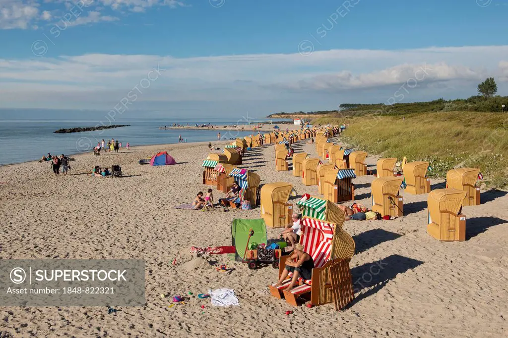 Baltic Sea, beach and wicker beach chairs, Wustrow resort, Mecklenburg-Vorpommern, Germany