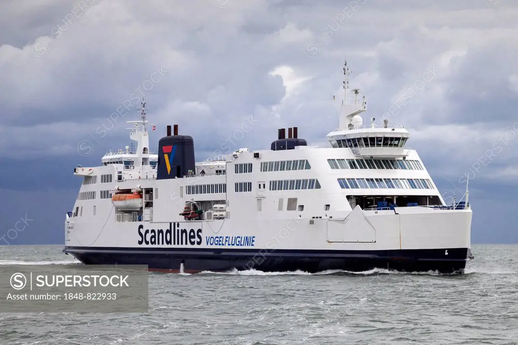 Scandlines ferry, Vogelfluglinie transport corridor, dark clouds, Fehmarn Island, Schleswig-Holstein, Germany