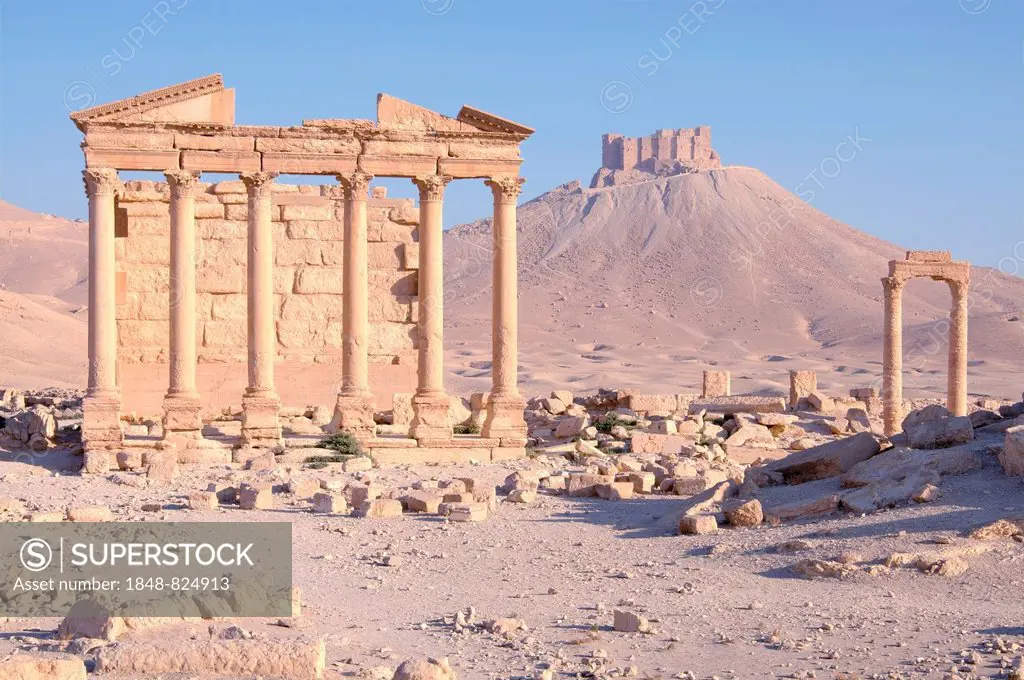 Funerary temple in the morning light, ancient city of Palmyra, UNESCO World Heritage Site, Palmyra, Tadmur, Palmyra District, Homs Governorate, Syria