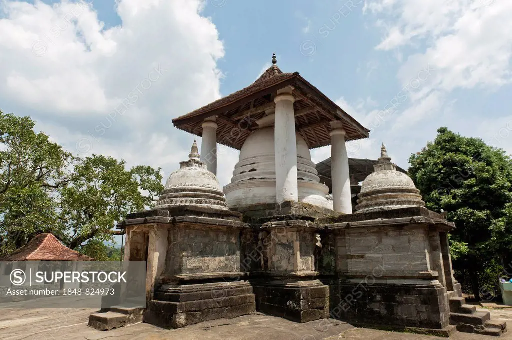 Stupa, Dagoba with roof, Gadaladeniya Temple, Pilimathalawa, Central Province, Sri Lanka