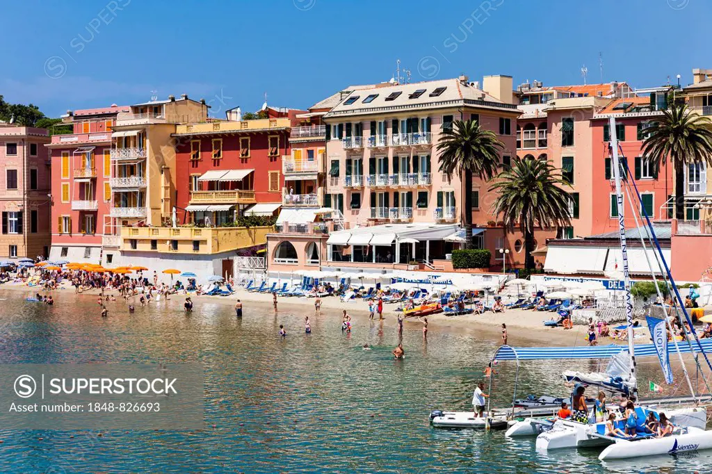 Baia del Silenzio beach, lido, Sestri Levante, Cinque Terre, Riviera di Levante, Province of Genoa, Liguria, Italy