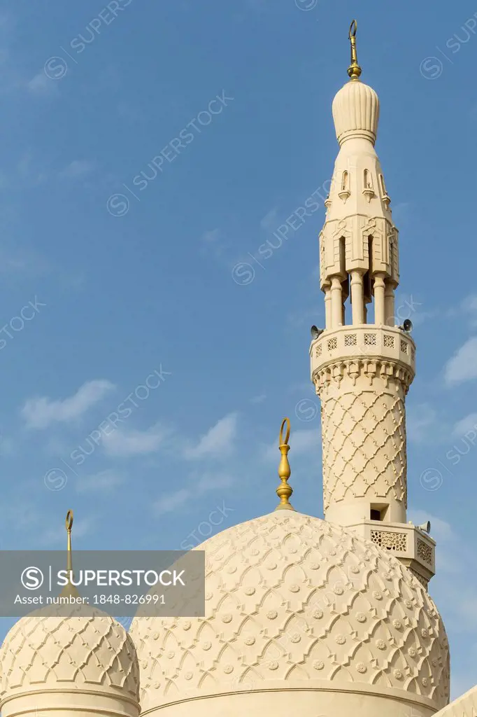Minaret and dome, Jumeirah Mosque in Dubai City, Dubai, United Arab Emirates