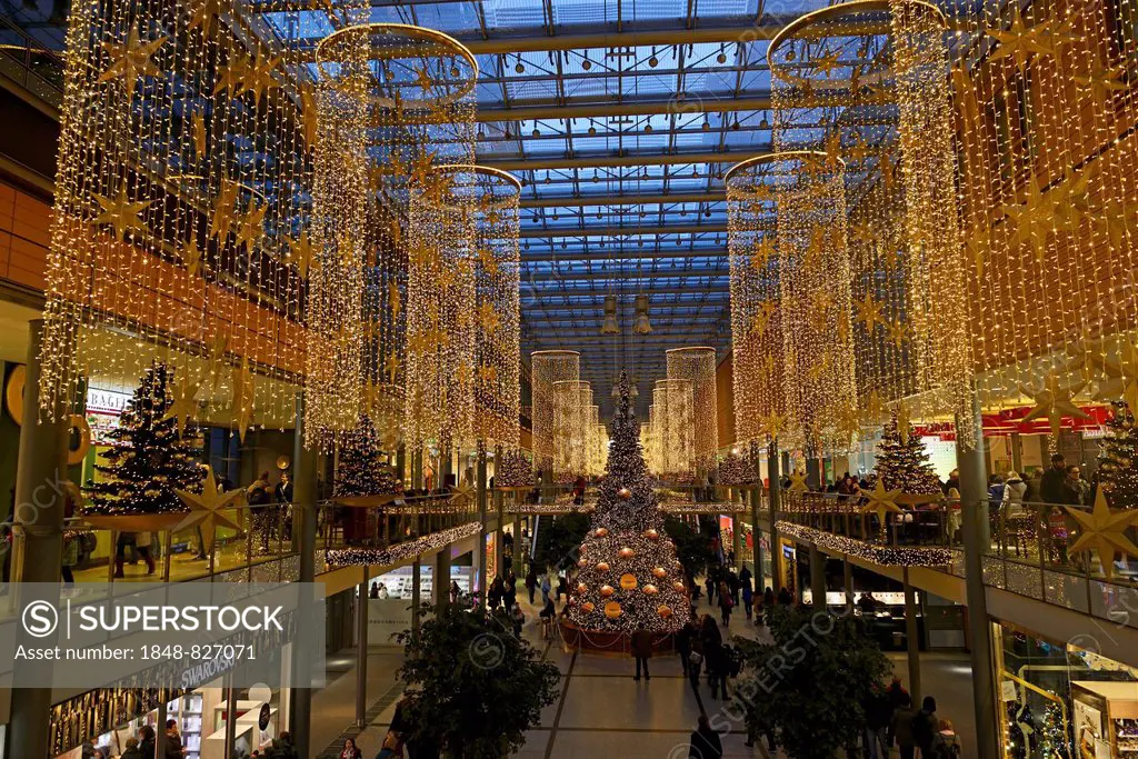 Christmas lights at the shopping centre Potsdamer Platz Arkaden, Berlin, Germany