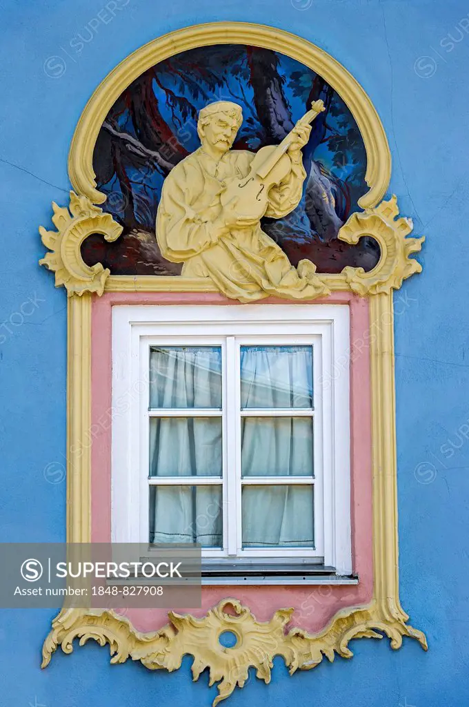 Window with stucco and Lüftlmalerei, Mittenwald, Werdenfelser Land, Upper Bavaria, Bavaria, Germany