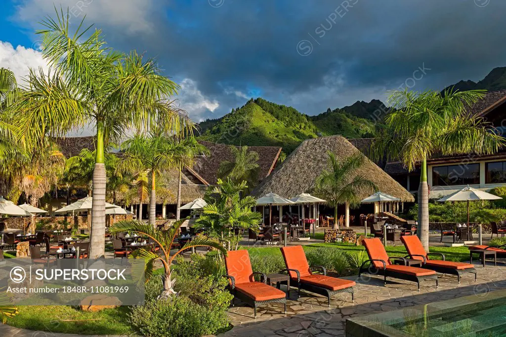 Evening mood at the pool, Mo'orea, French Polynesia