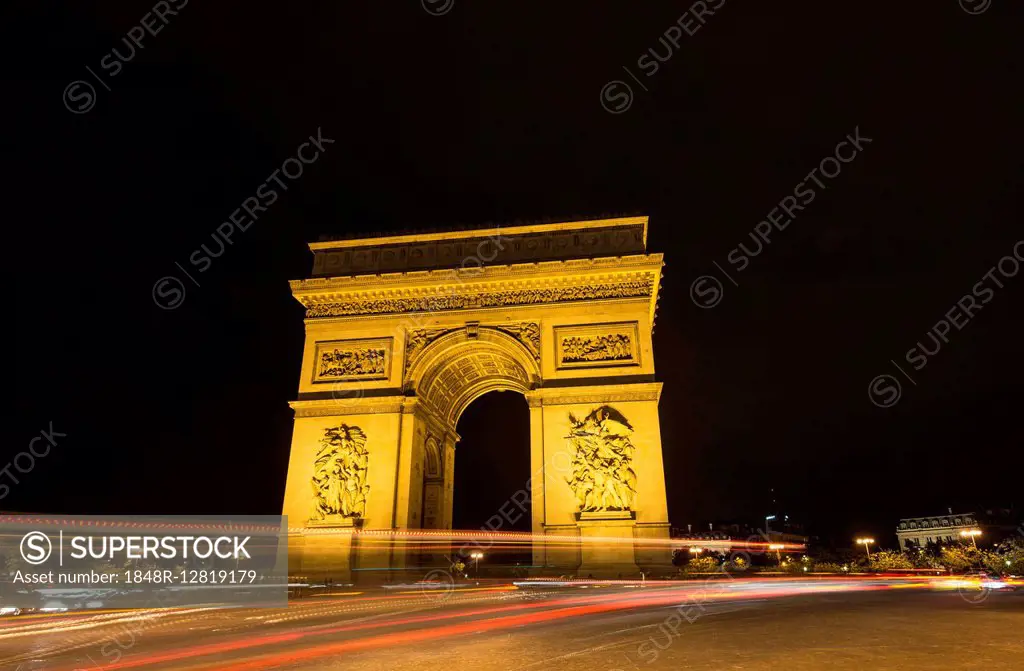 Triumphal Arch, Arc de Triomphe at night, trails of light, Place Charles de Gaulle, Paris, Ile-de-France, France