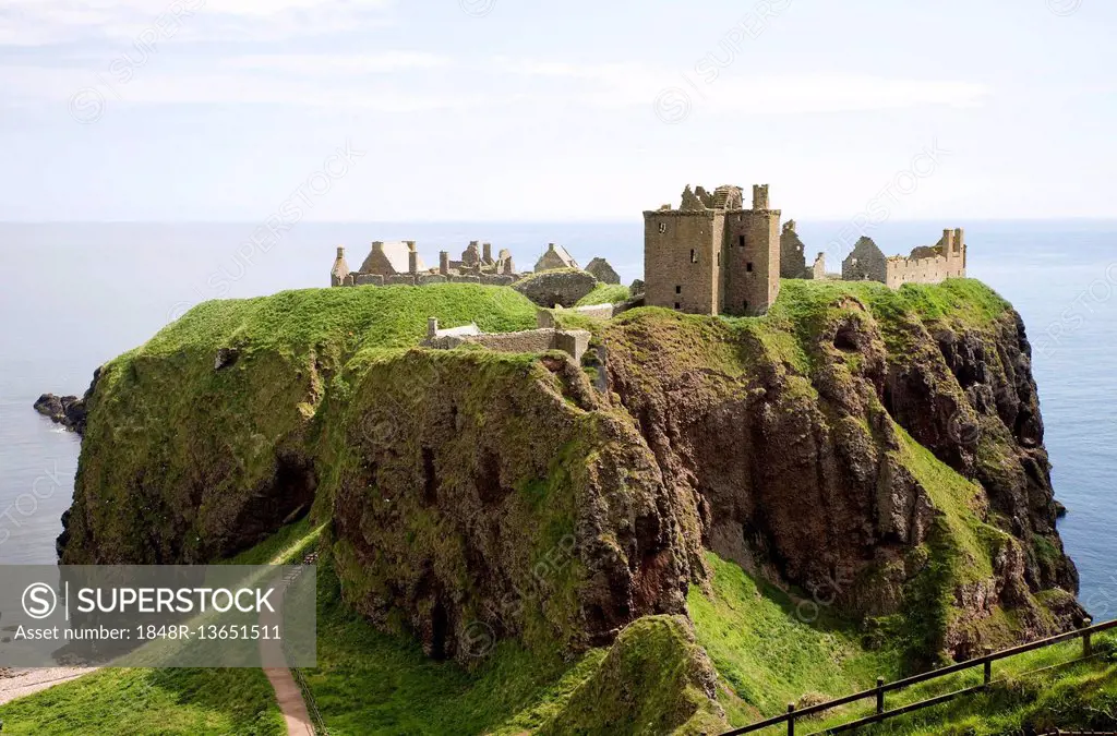 Dunnottar Castle, Stonehaven, Scotland, United Kingdom