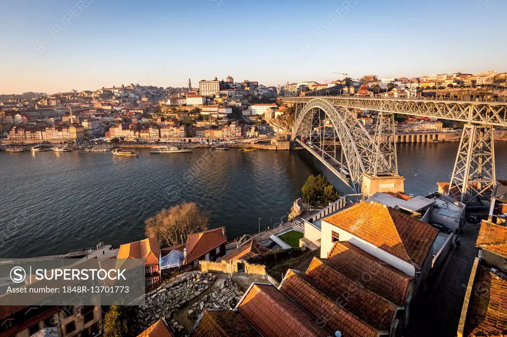 Historic centre and Bridge, Arch Bridge Ponte Dom Luís over the Douro, connecting Porto, Portugal