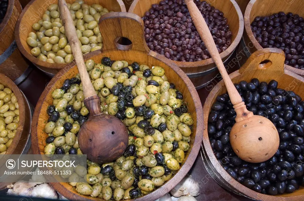 Tuscan specialty, marinated olives, Siena, Tuscany, Italy, Europe