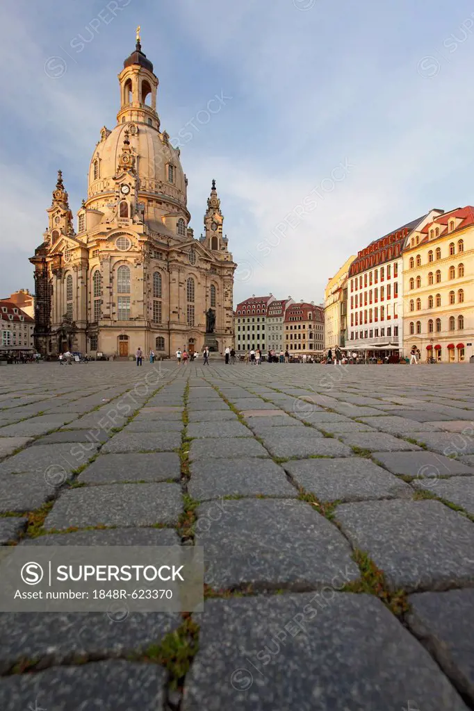 Evening mood in the town centre of Dresden with Frauenkirche, Church of Our Lady, Saxony, Germany, Europe, PublicGround